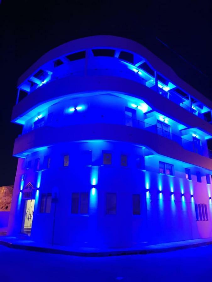 Apart-hotel White 11